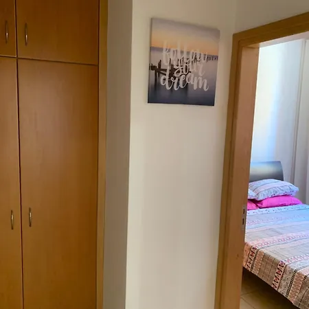 Appartement Vip On Makenzie Larnaca