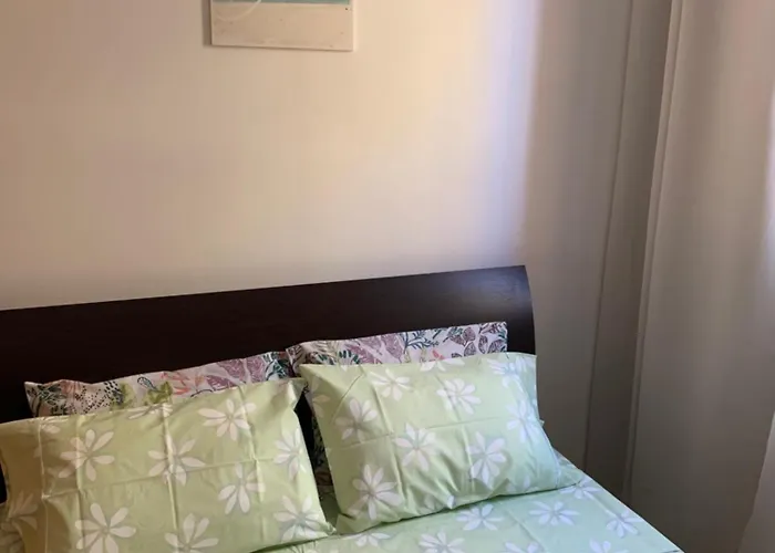 Vip On Makenzie לרנקה