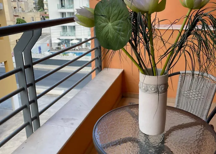 Апартаменты Vip On Makenzie